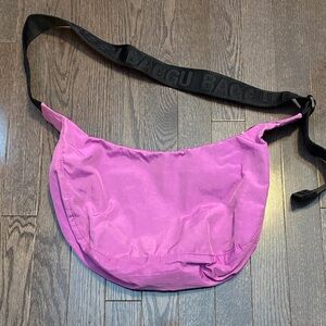 Baggu Fuchsia Crossbody Bag
